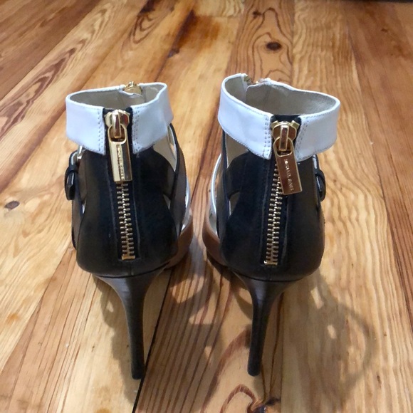 Micheal Kors Heels - Picture 4 of 6